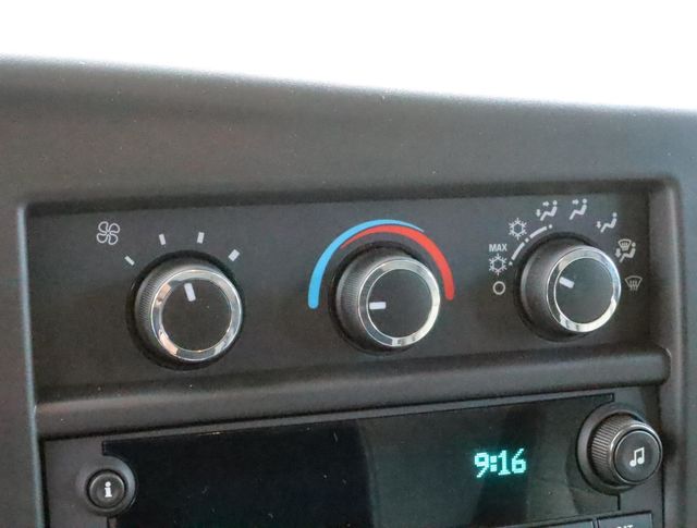 2024 Chevrolet Express Base Image 29 of 34