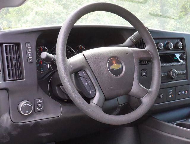 2024 Chevrolet Express Base Image 16 of 34