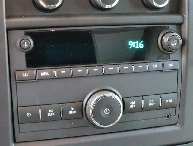 2024 Chevrolet Express Base Image 32 of 34