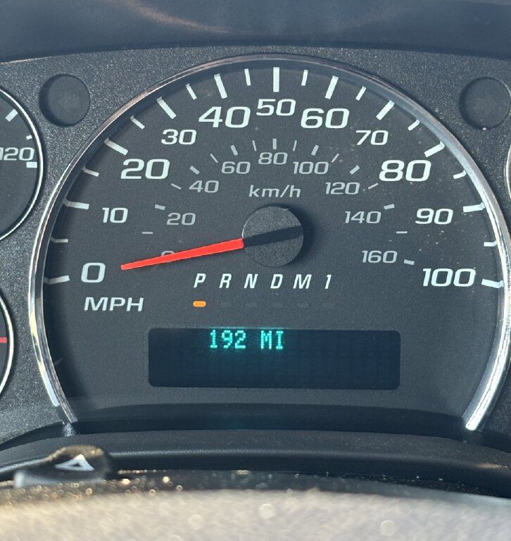 2024 Chevrolet Express Base Image 5 of 14