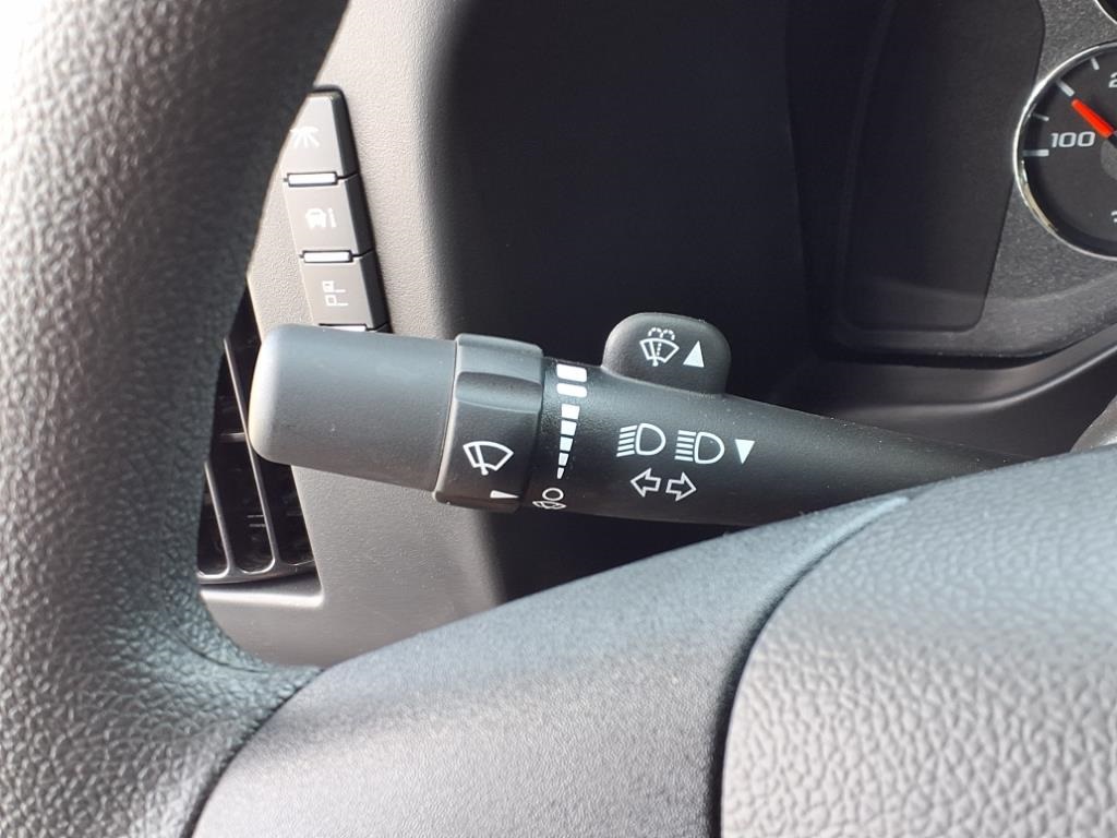 Vehicle image 16 of 26