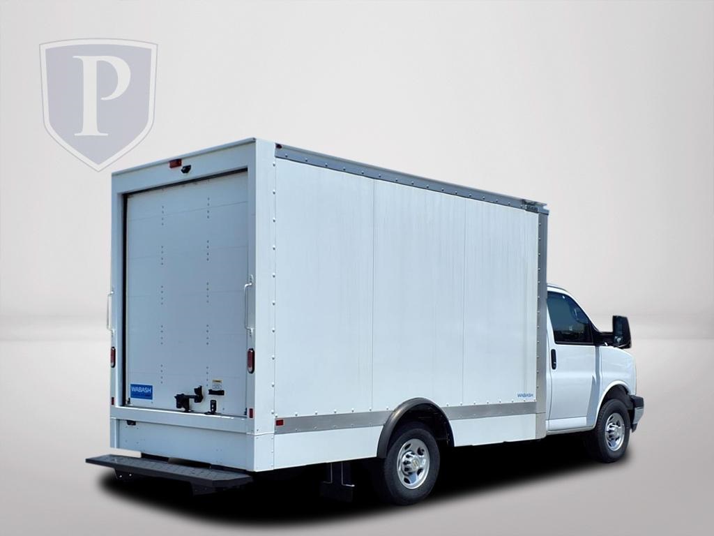 Vehicle image 5 of 26