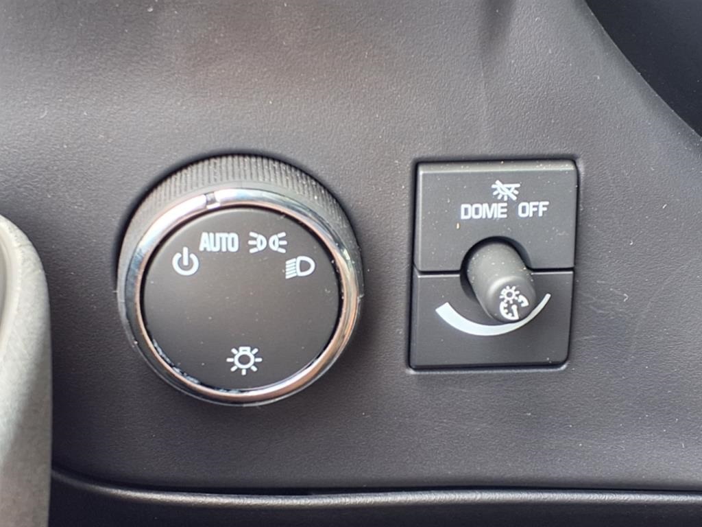 Vehicle image 24 of 26