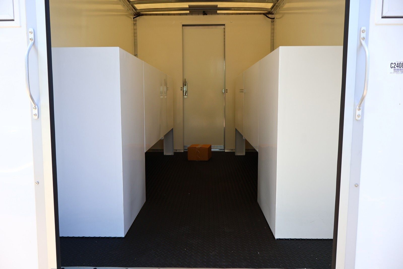 2024 Chevrolet Express Base Image 27 of 27