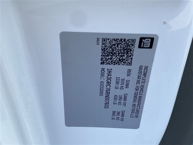 Vehicle image 37 of 48