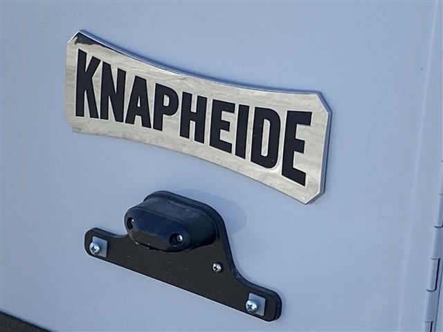 Vehicle image 34 of 48