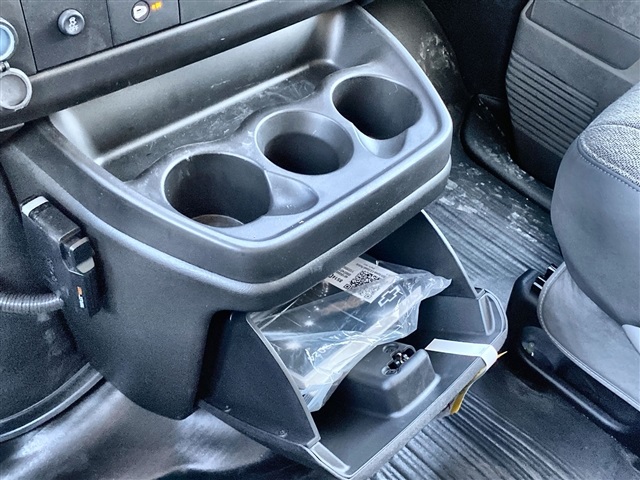 Vehicle image 42 of 48