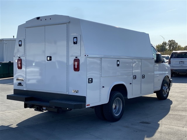 Vehicle image 7 of 48