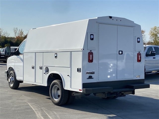 Vehicle image 12 of 48