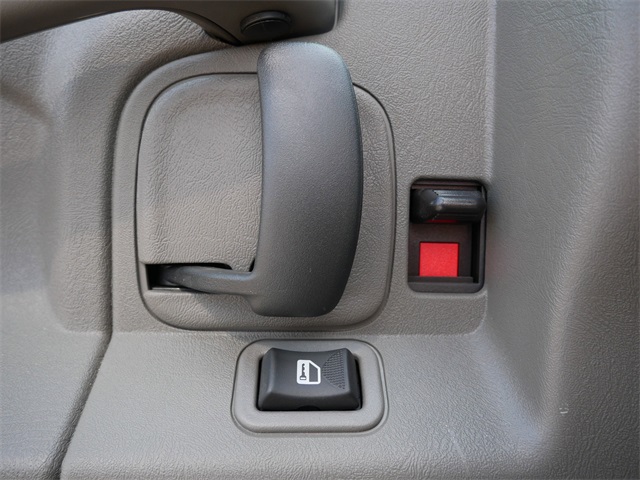 Vehicle image 6 of 16