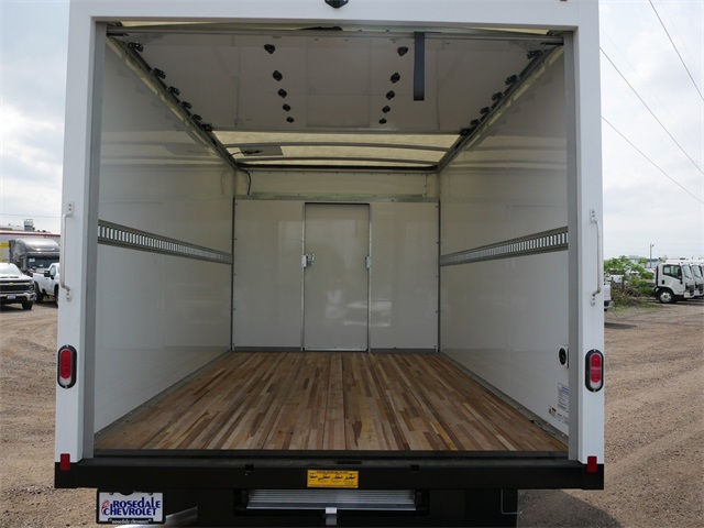 Vehicle image 15 of 16