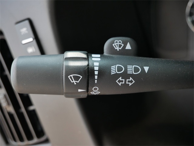 Vehicle image 10 of 16