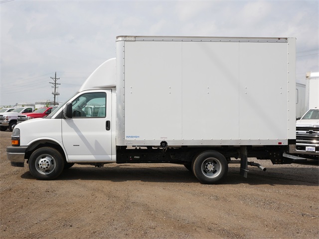 Vehicle image 3 of 16