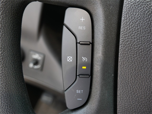 Vehicle image 9 of 16