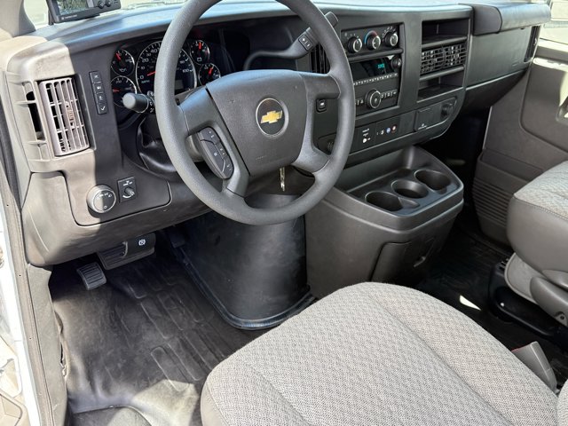 Vehicle image 11 of 26