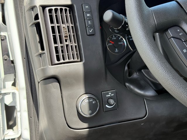 Vehicle image 19 of 26