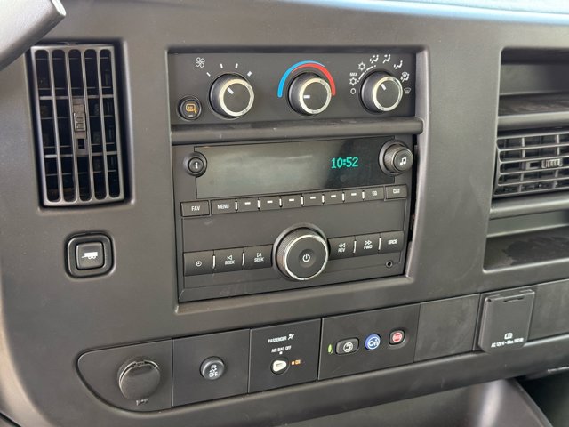 Vehicle image 17 of 26