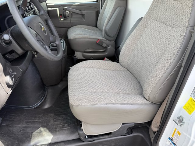Vehicle image 12 of 26
