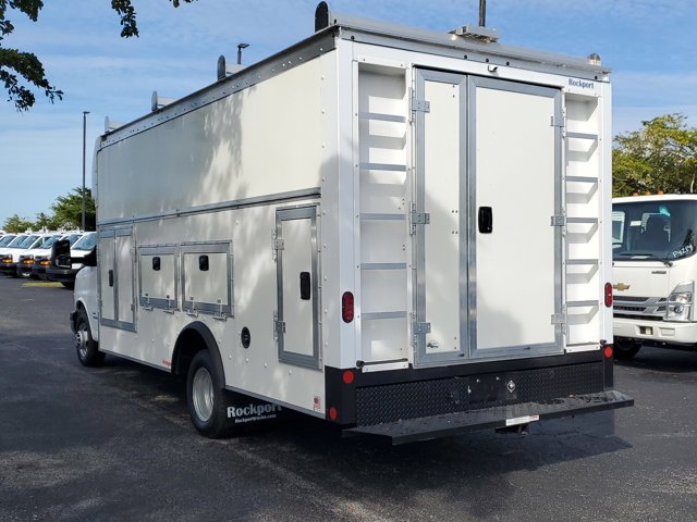 2024 Chevrolet Express Base Image 4 of 32