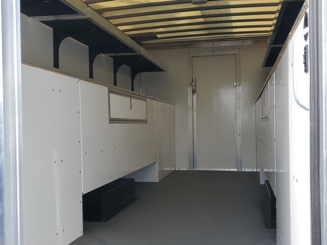 2024 Chevrolet Express Base Image 9 of 32