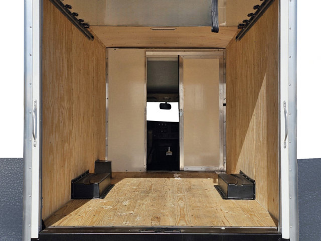 Vehicle image 11 of 27