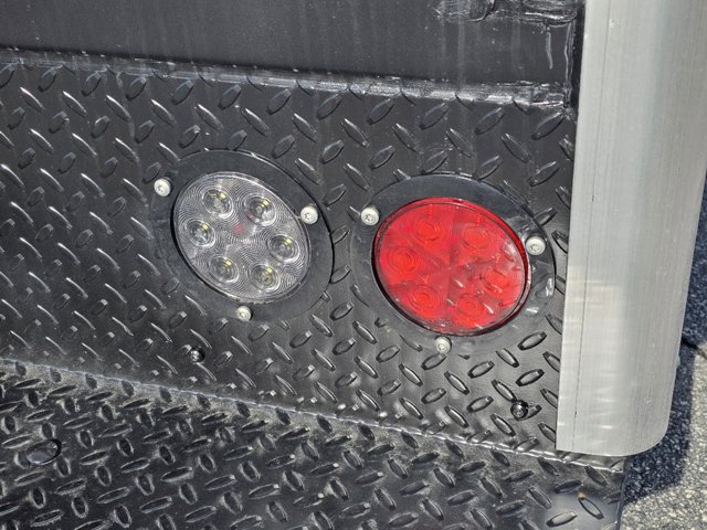 Vehicle image 12 of 27