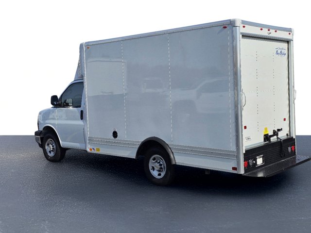 Vehicle image 6 of 27