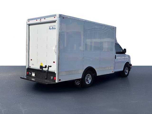 Vehicle image 5 of 27