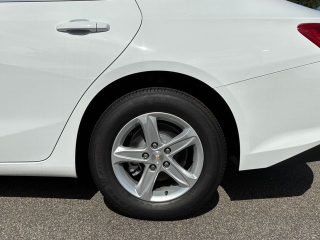 2024 Chevrolet Malibu LS Image 11 of 24
