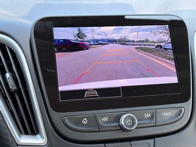 2024 Chevrolet Malibu LS Image 18 of 24