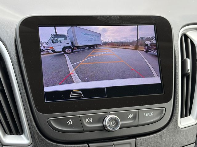 Vehicle image 23 of 31