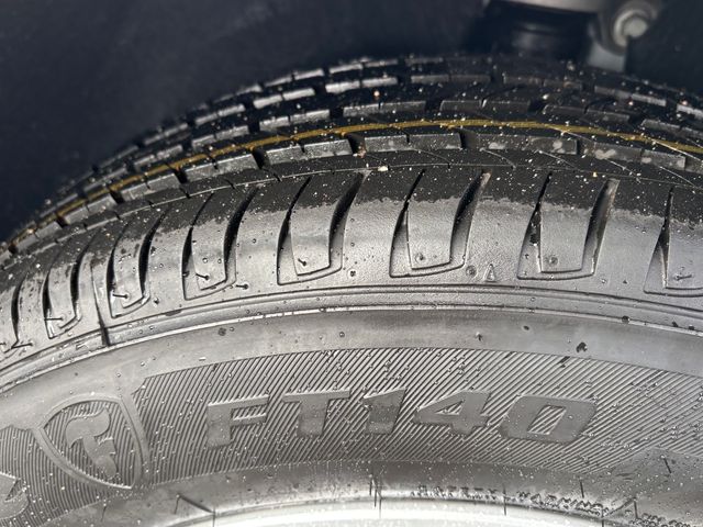 Vehicle image 17 of 31