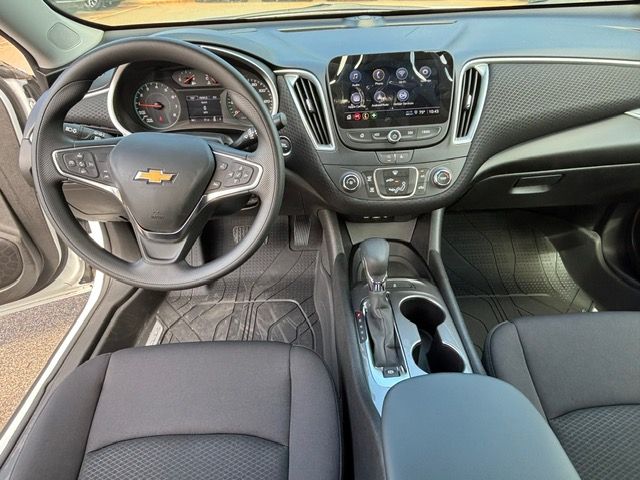 2024 Chevrolet Malibu LS Image 16 of 23
