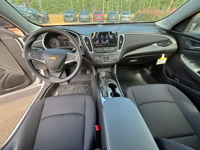 2024 Chevrolet Malibu LS Image 15 of 23