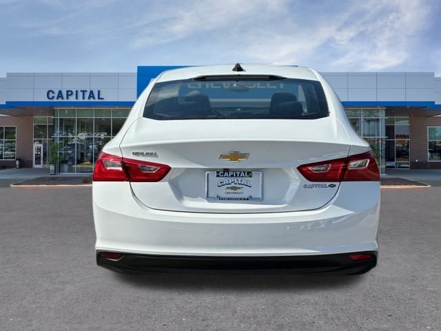 2024 Chevrolet Malibu LS Image 7 of 23