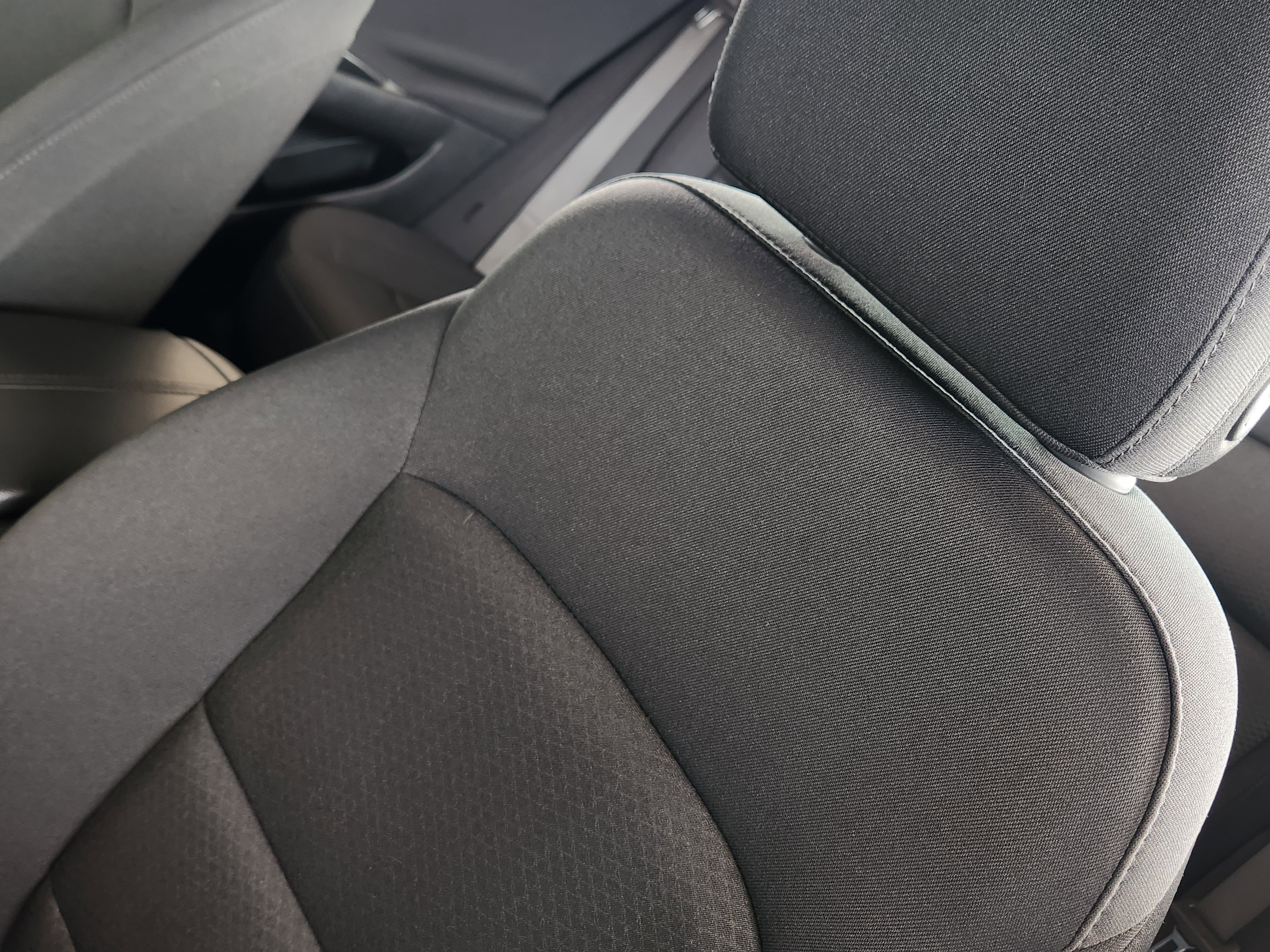 Vehicle image 24 of 33