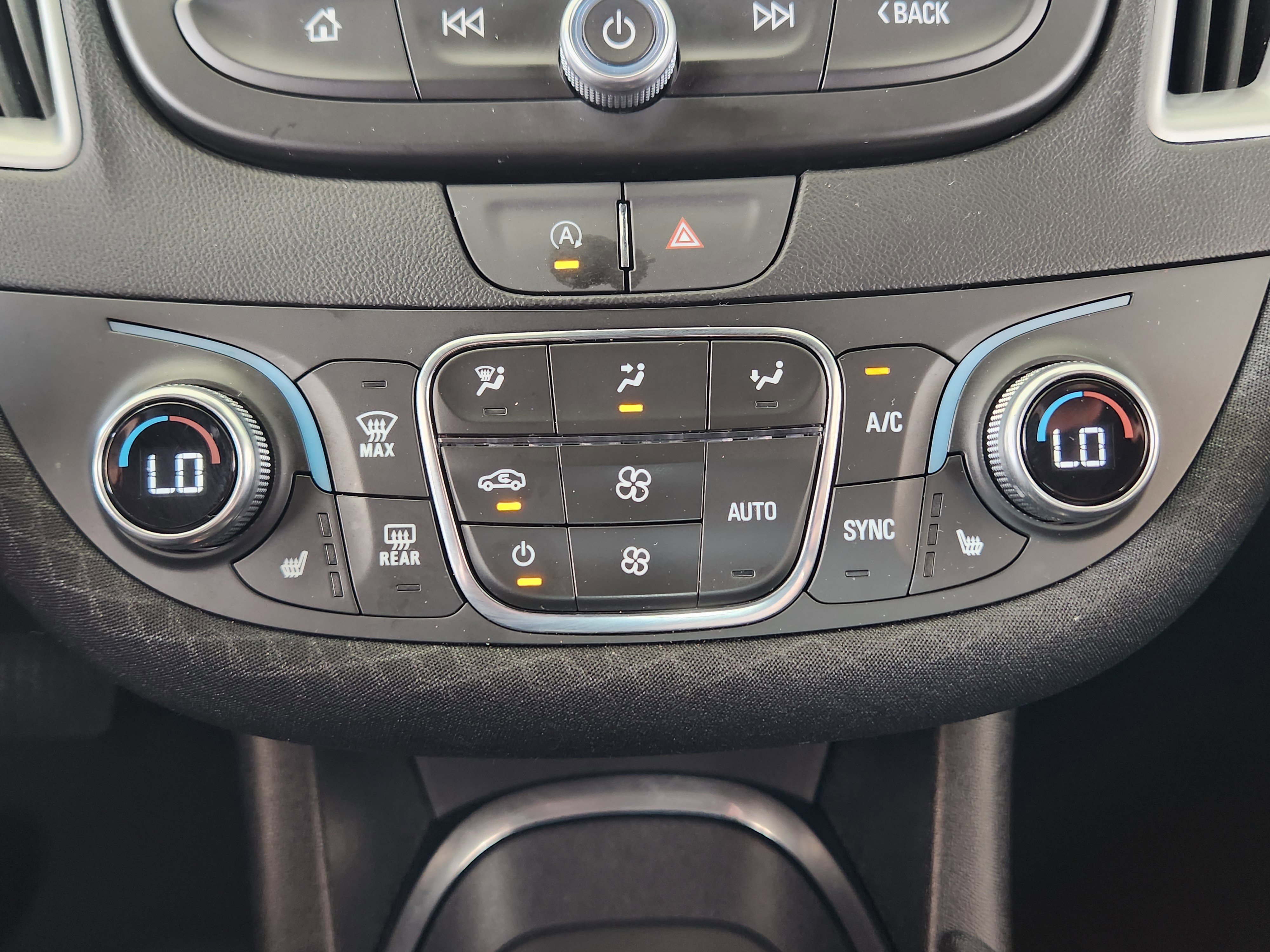 Vehicle image 18 of 33