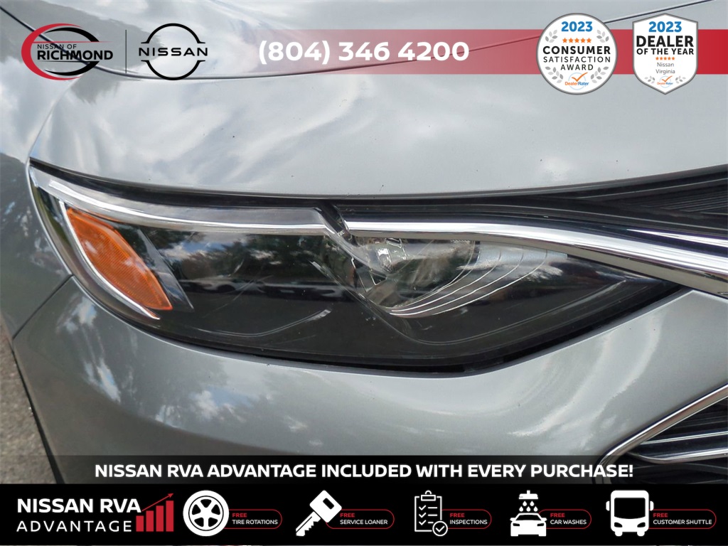 Vehicle image 11 of 28