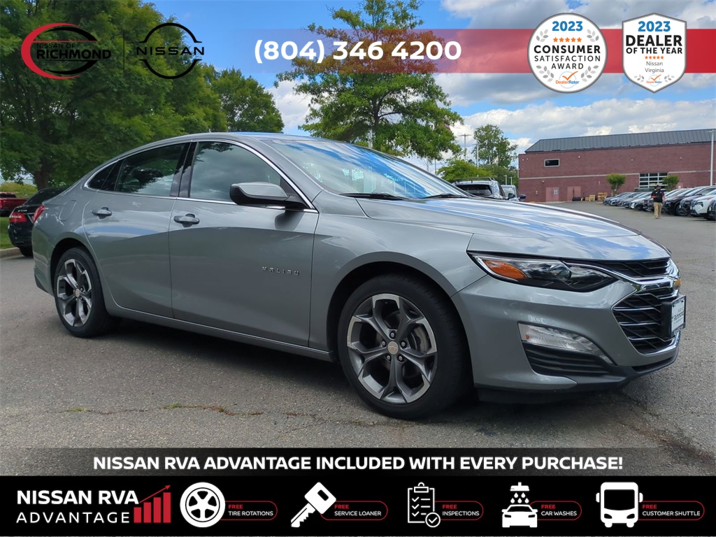 Vehicle image 4 of 28