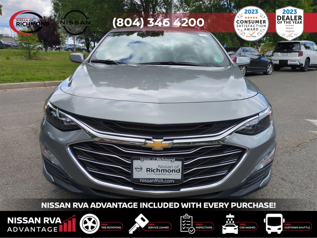 Vehicle image 10 of 28