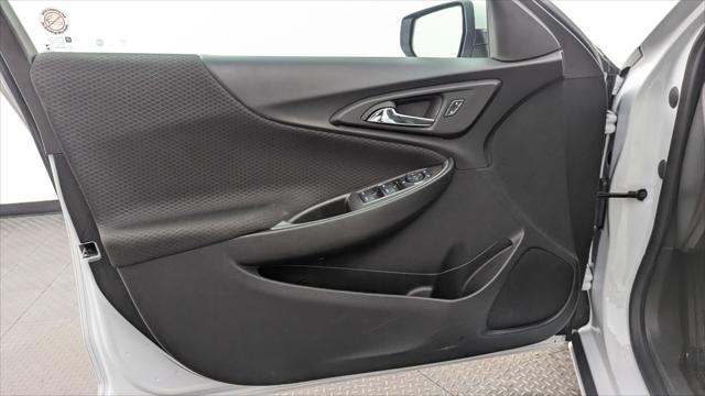 2024 Chevrolet Malibu LT Image 19 of 27