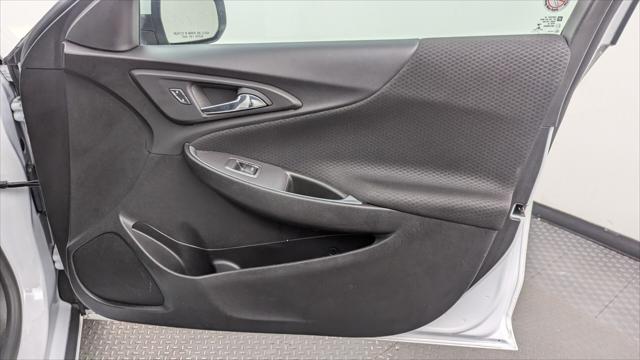 2024 Chevrolet Malibu LT Image 21 of 27