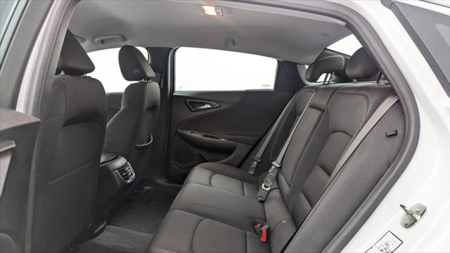 2024 Chevrolet Malibu LT Image 14 of 27