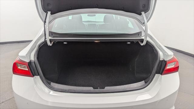 2024 Chevrolet Malibu LT Image 11 of 27