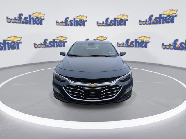 2024 Chevrolet Malibu LT Image 3 of 34
