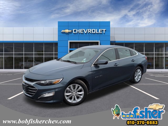 2024 Chevrolet Malibu LT Image 2 of 34