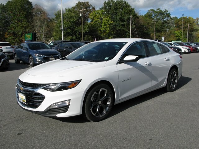 2024 Chevrolet Malibu LT Image 1 of 22