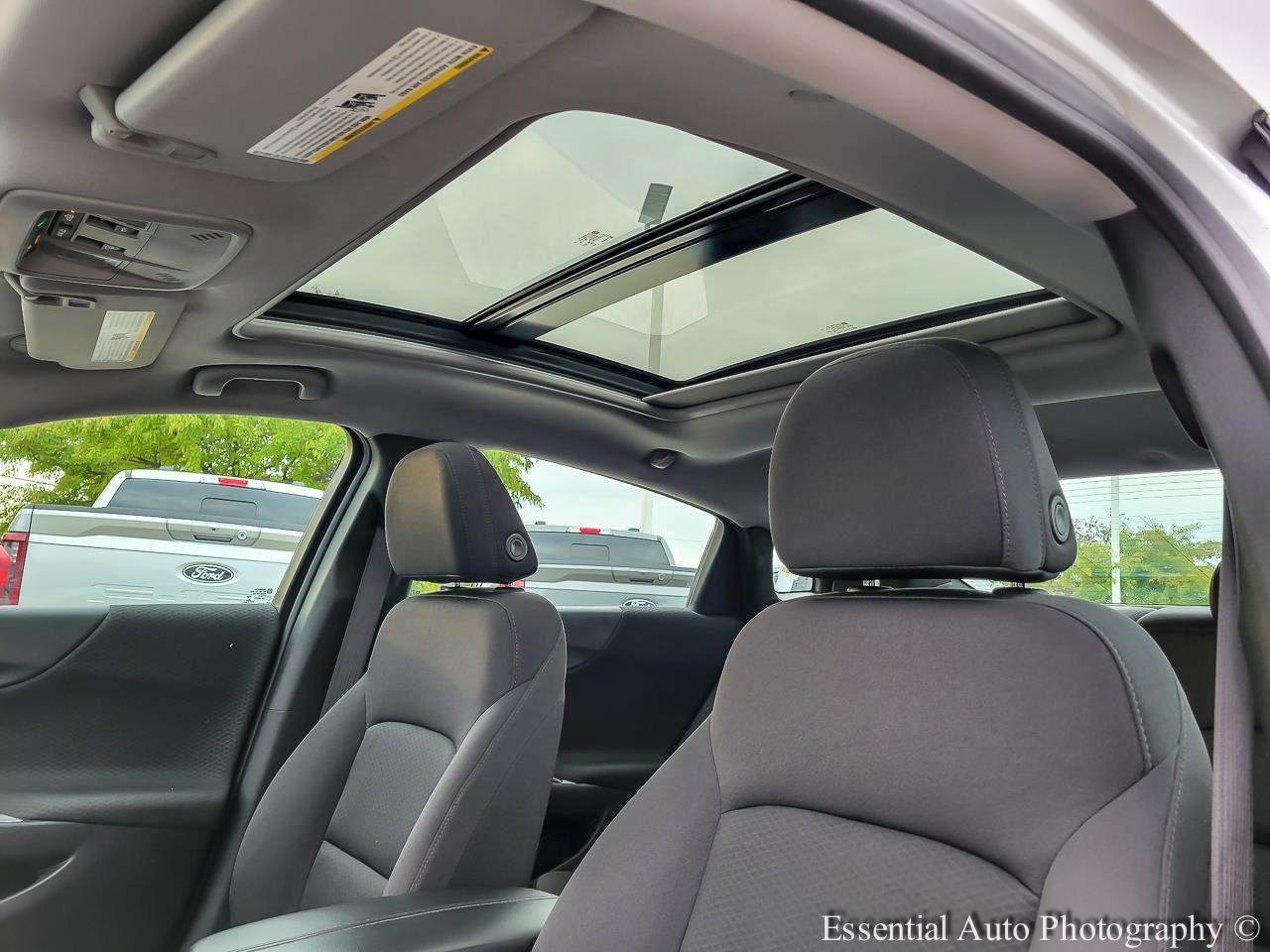 2024 Chevrolet Malibu LT Image 15 of 35