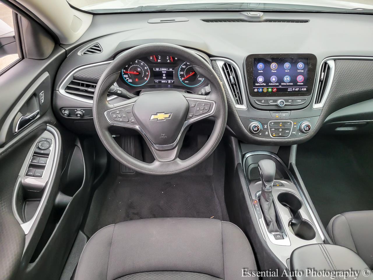 2024 Chevrolet Malibu LT Image 17 of 35