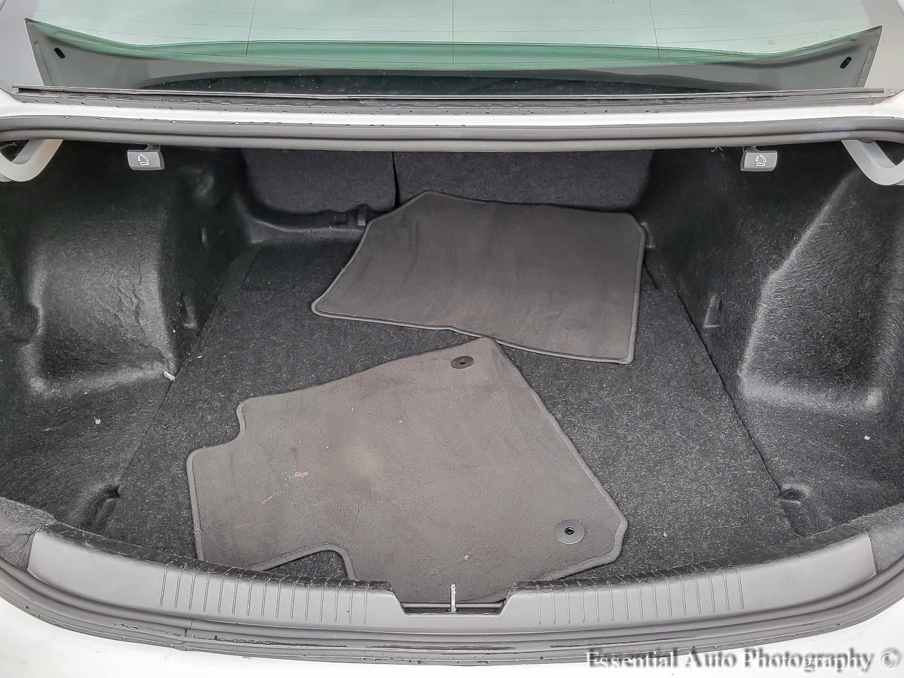 2024 Chevrolet Malibu LT Image 8 of 35